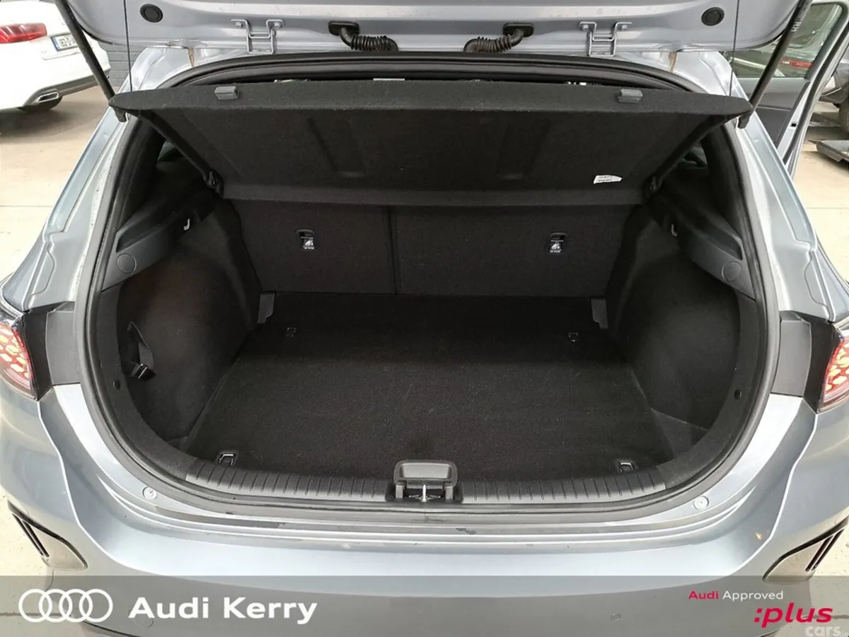 Kia Ceed Hatchback, Diesel, 2024, Grey
