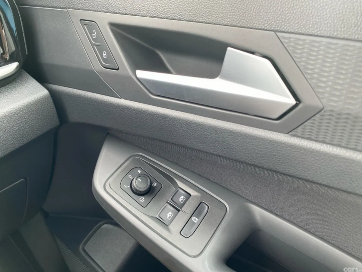 Ford Tourneo Connect MPV, Diesel, 2025, Blue