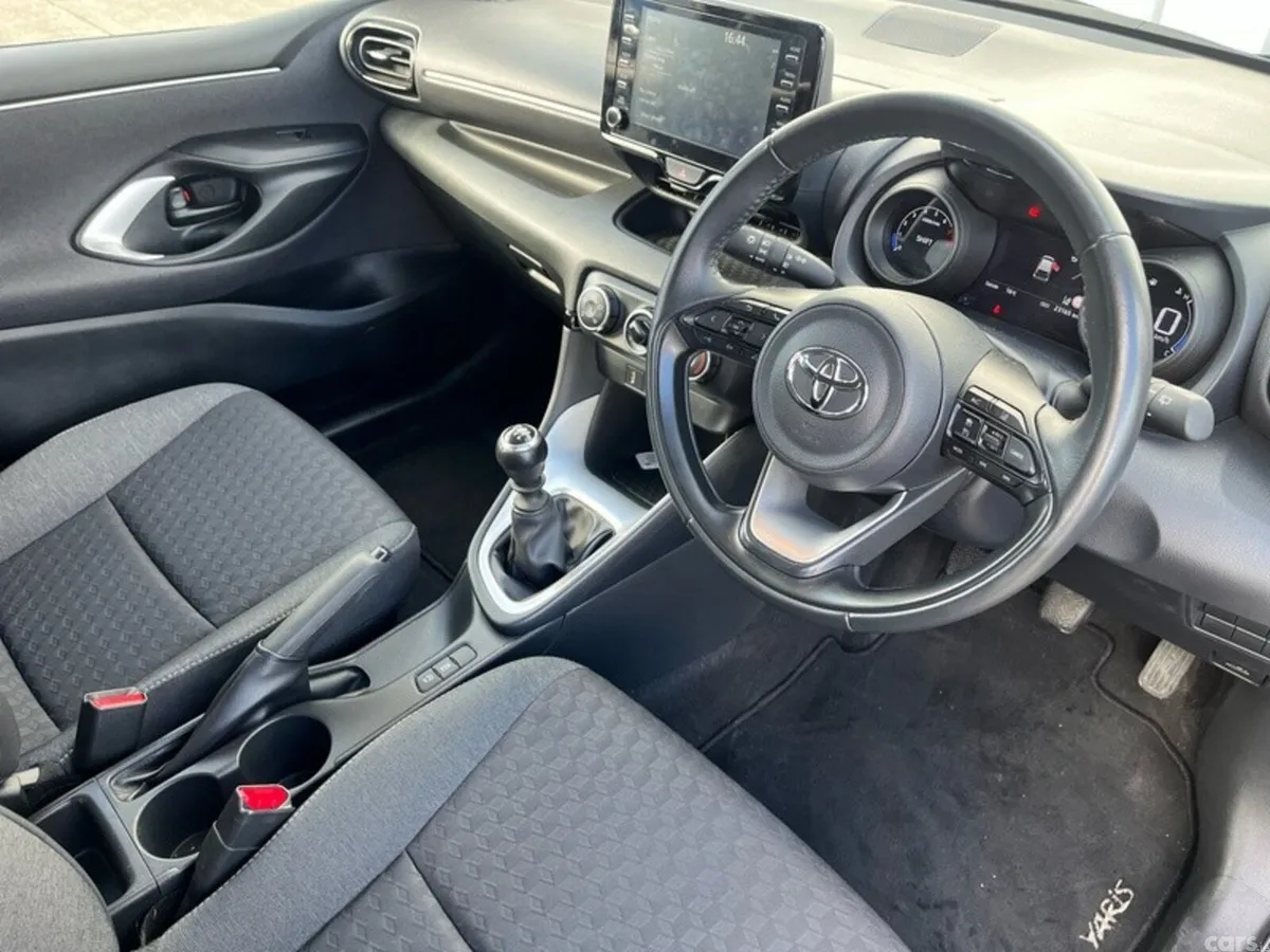 Toyota Yaris Hatchback, Petrol, 2024, Black