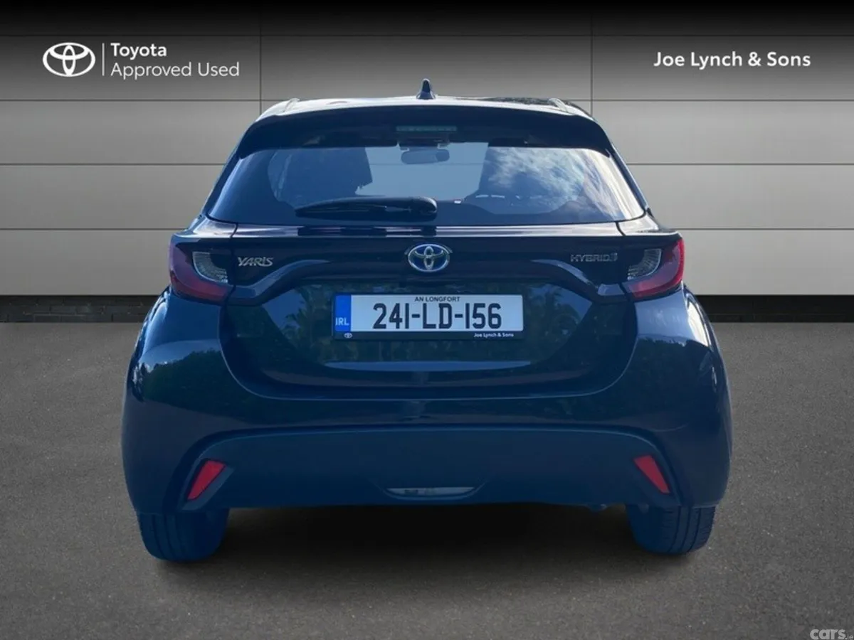 Toyota Yaris Hatchback, Petrol Hybrid, 2024, Black