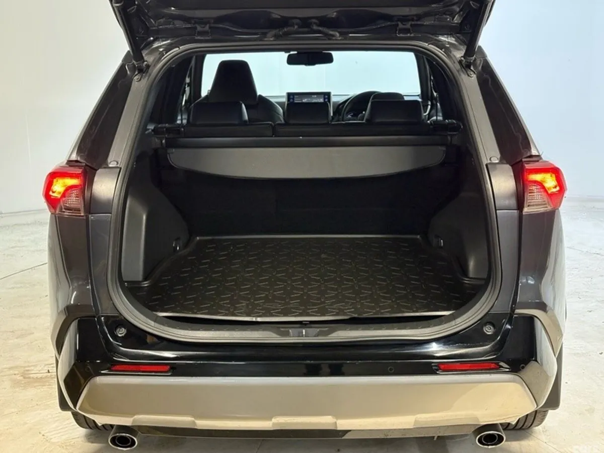 Toyota RAV4 SUV, Petrol Hybrid, 2022, Grey