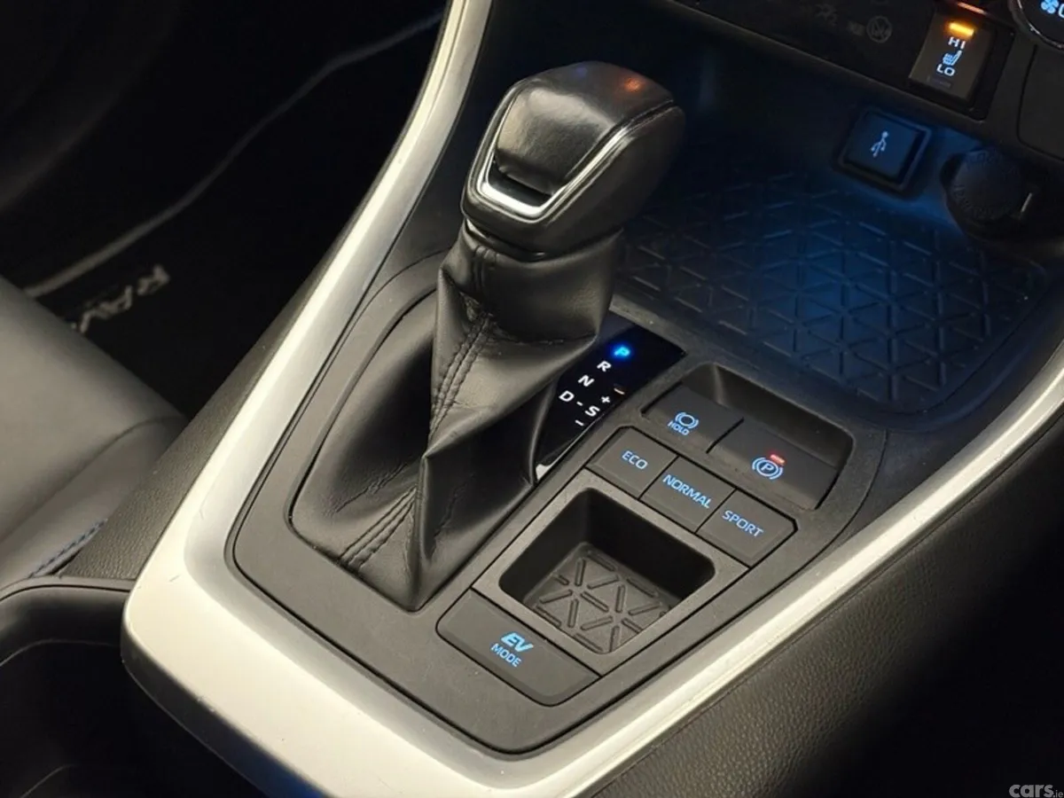 Toyota RAV4 SUV, Petrol Hybrid, 2022, Grey