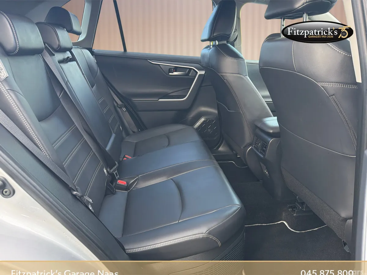 Toyota RAV4 SUV, Petrol Hybrid, 2024, Grey