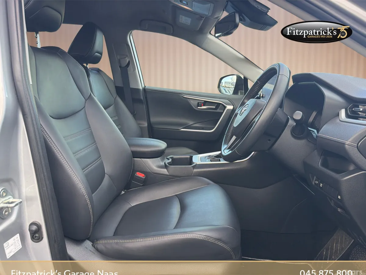 Toyota RAV4 SUV, Petrol Hybrid, 2024, Grey
