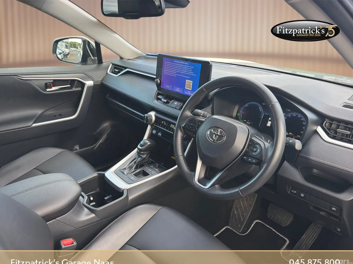 Toyota RAV4 SUV, Petrol Hybrid, 2024, Grey