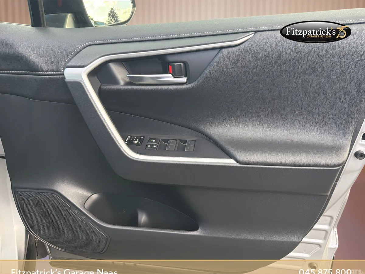 Toyota RAV4 SUV, Petrol Hybrid, 2024, Grey