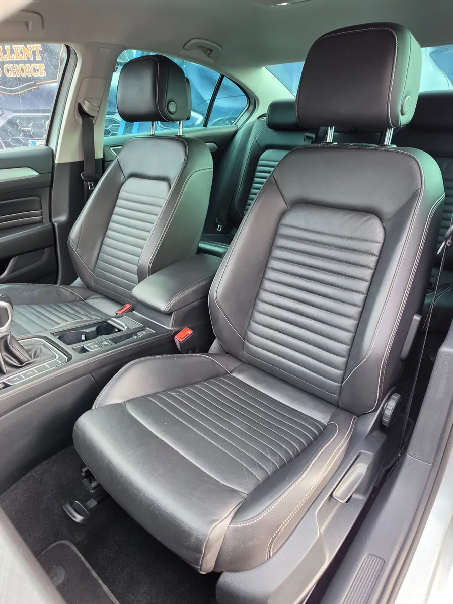 Volkswagen Passat Saloon, Diesel, 2020, Silver