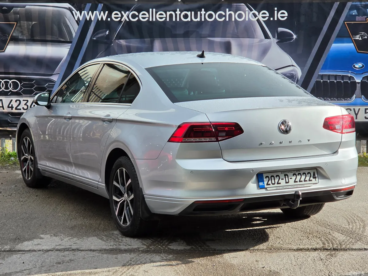 Volkswagen Passat Saloon, Diesel, 2020, Silver