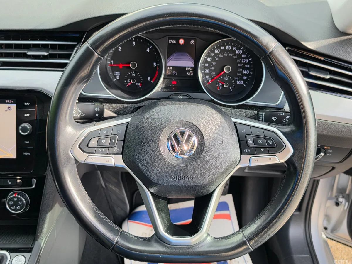 Volkswagen Passat Saloon, Diesel, 2020, Silver