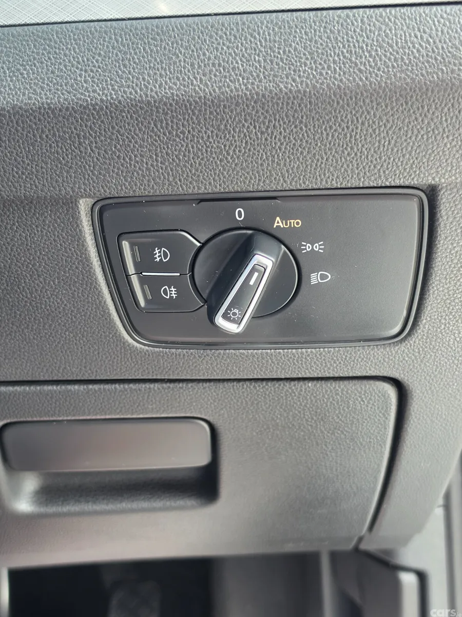 Volkswagen Passat Saloon, Diesel, 2020, Silver