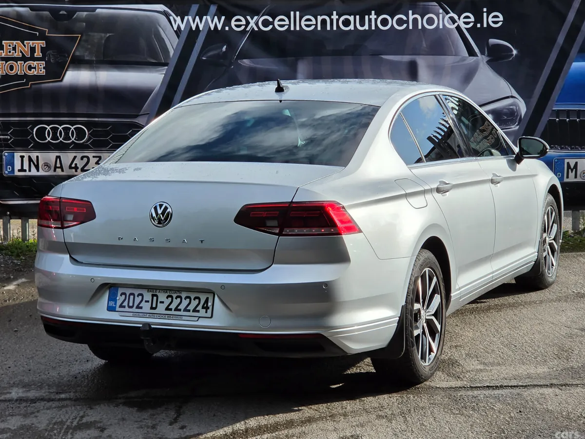Volkswagen Passat Saloon, Diesel, 2020, Silver
