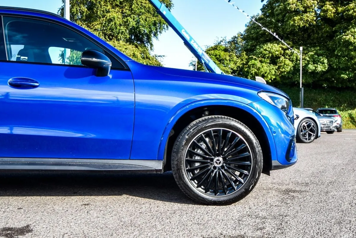 Mercedes-Benz GLC SUV, Petrol Plug-in Hybrid, 2026, Blue