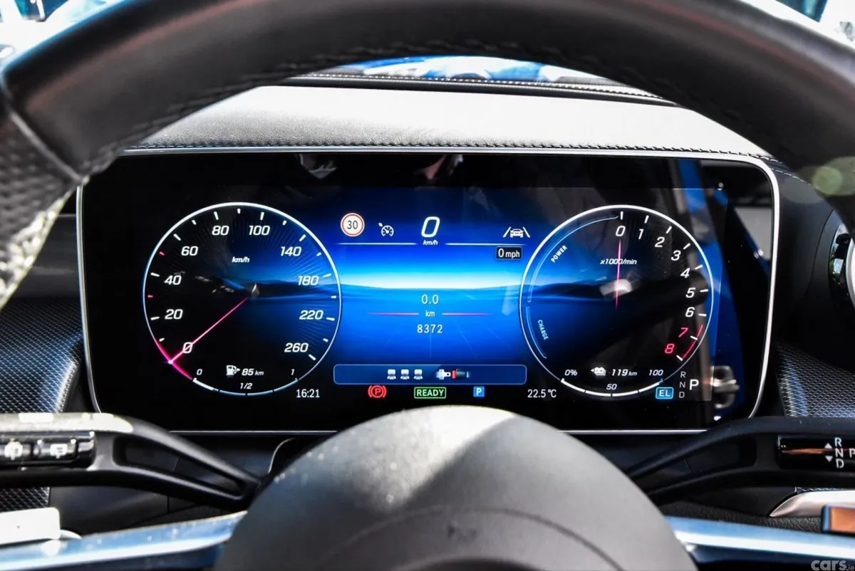 Mercedes-Benz GLC SUV, Petrol Plug-in Hybrid, 2026, Blue