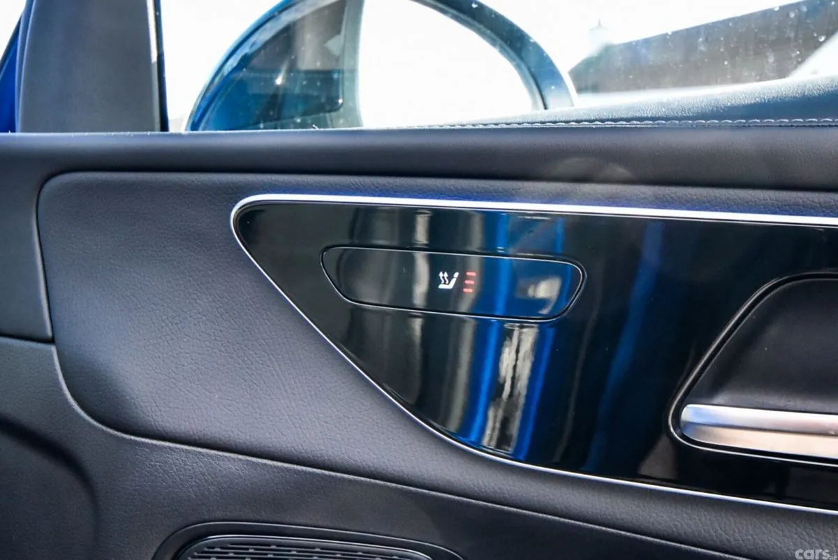 Mercedes-Benz GLC SUV, Petrol Plug-in Hybrid, 2026, Blue