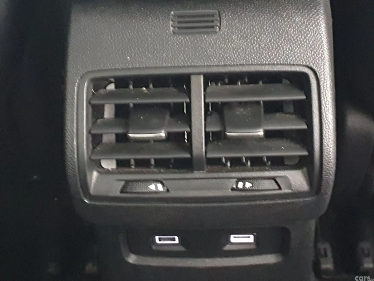 Citroen e-C4 X Saloon, Electric, 2024, Grey