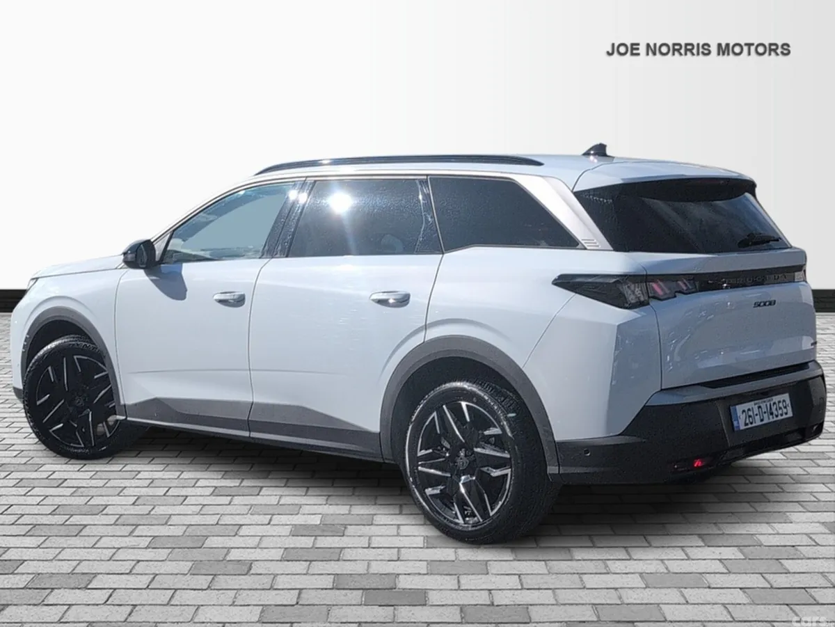Peugeot 5008 SUV, Petrol Hybrid, 2026, White