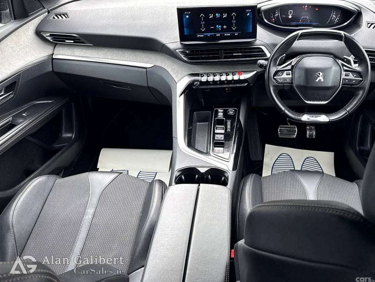 Peugeot 3008 MPV, Diesel, 2024, Black