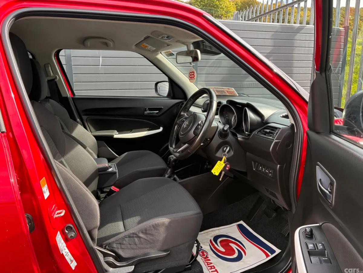 Suzuki Swift Hatchback, Petrol, 2021, Red