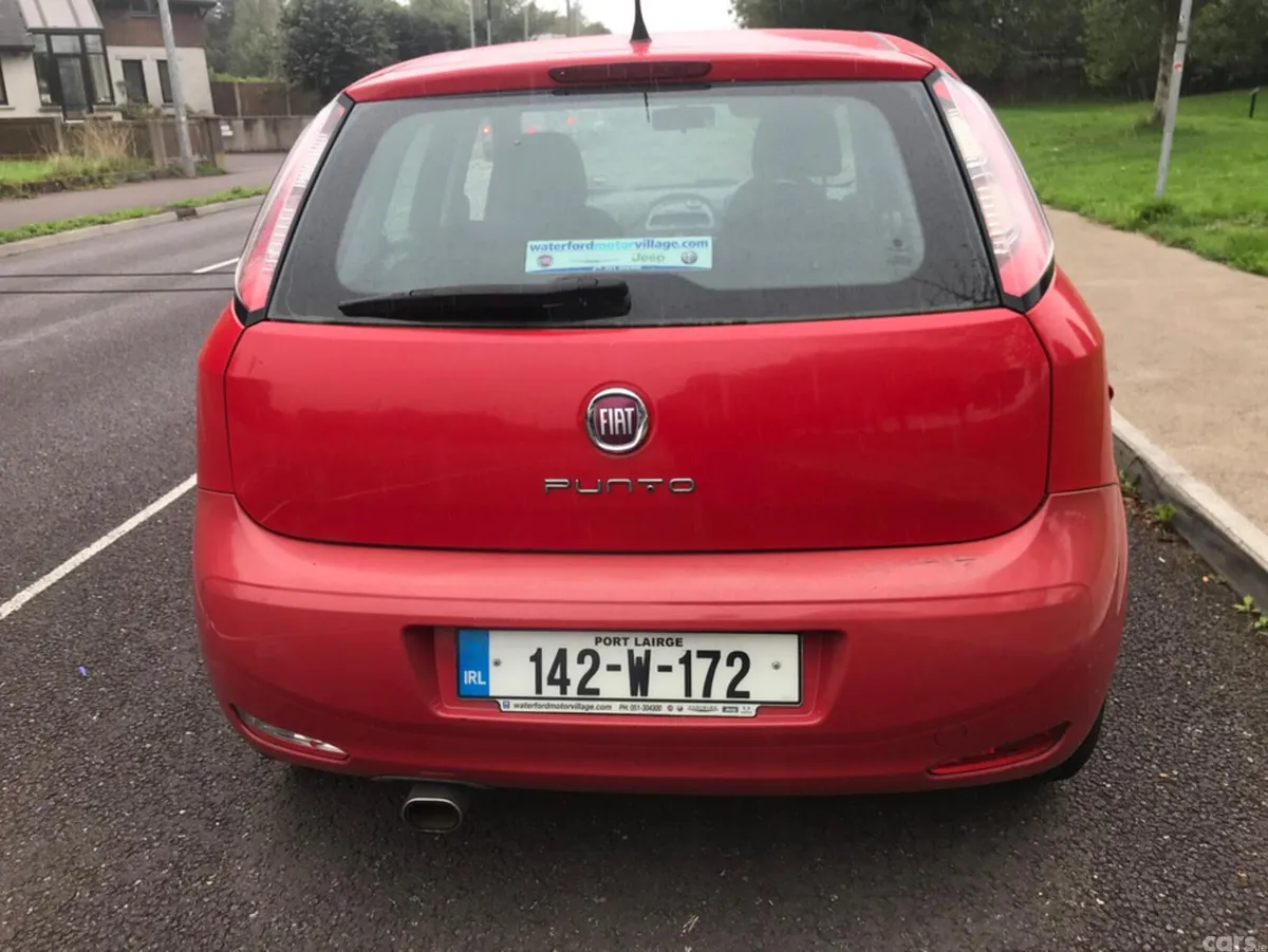 Fiat Punto Hatchback, Petrol, 2014, Red