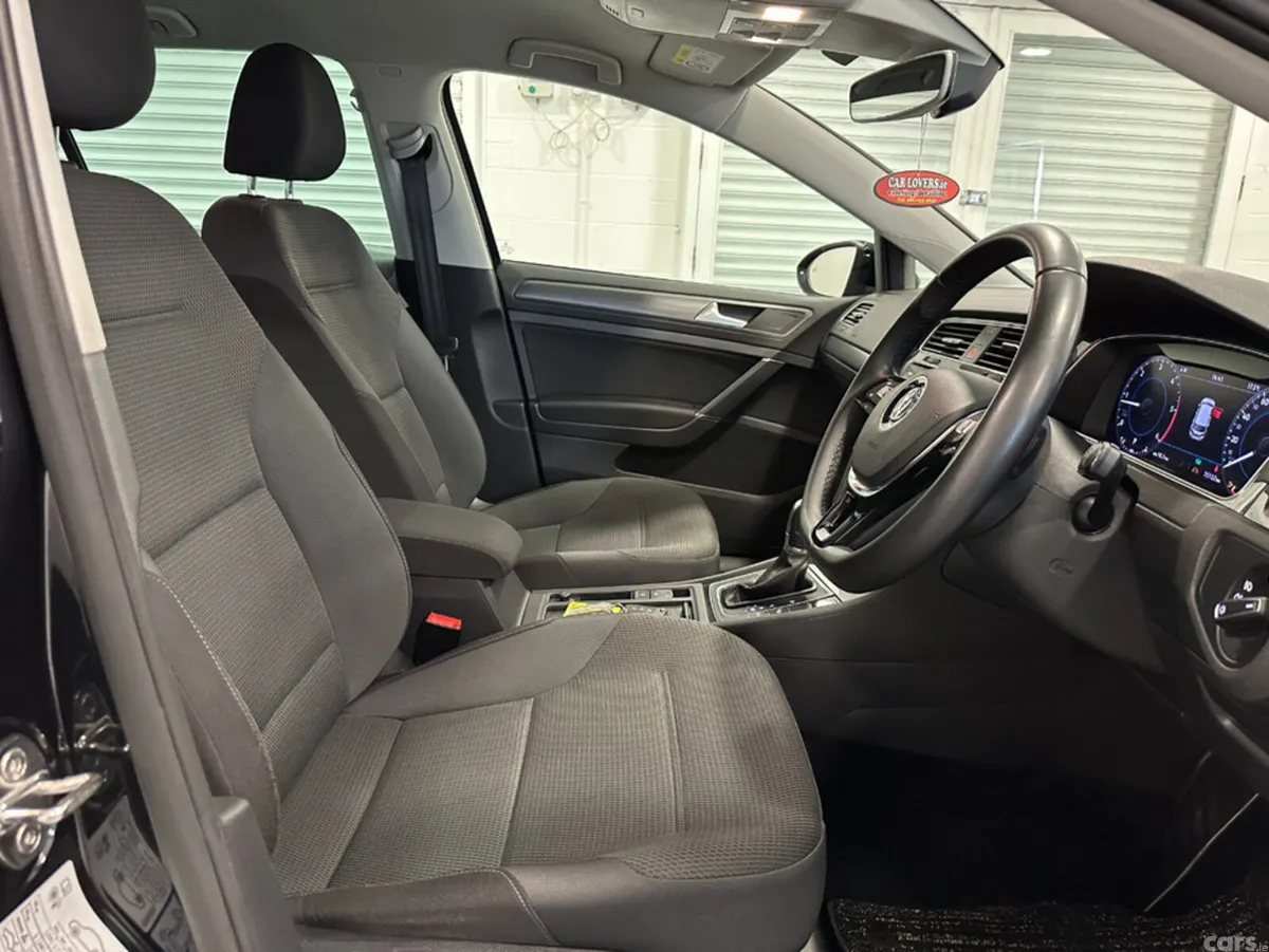 Volkswagen Golf Hatchback, Diesel, 2019, Black