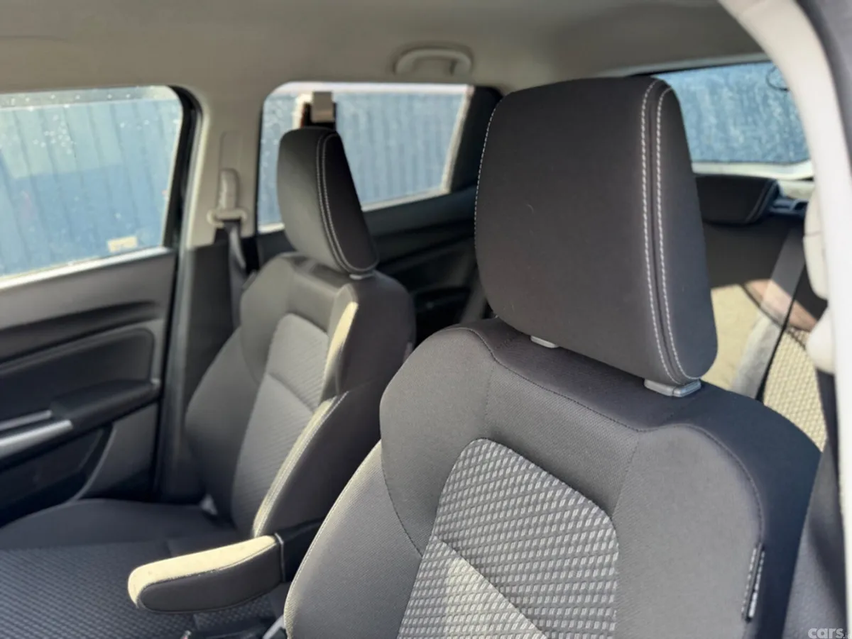 Suzuki Swift Hatchback, Petrol, 2019, Black