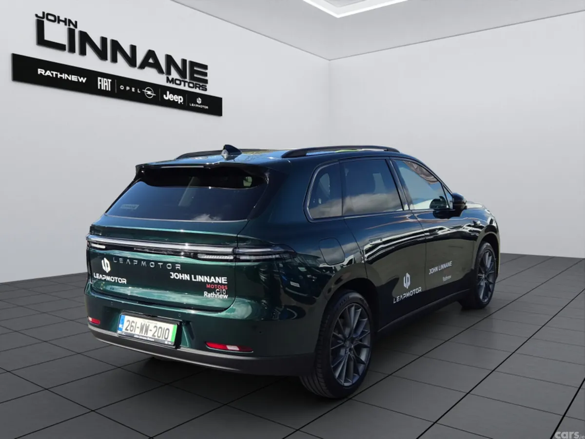 Leapmotor C10 Hatchback, Petrol Plug-in Hybrid, 2026, Green