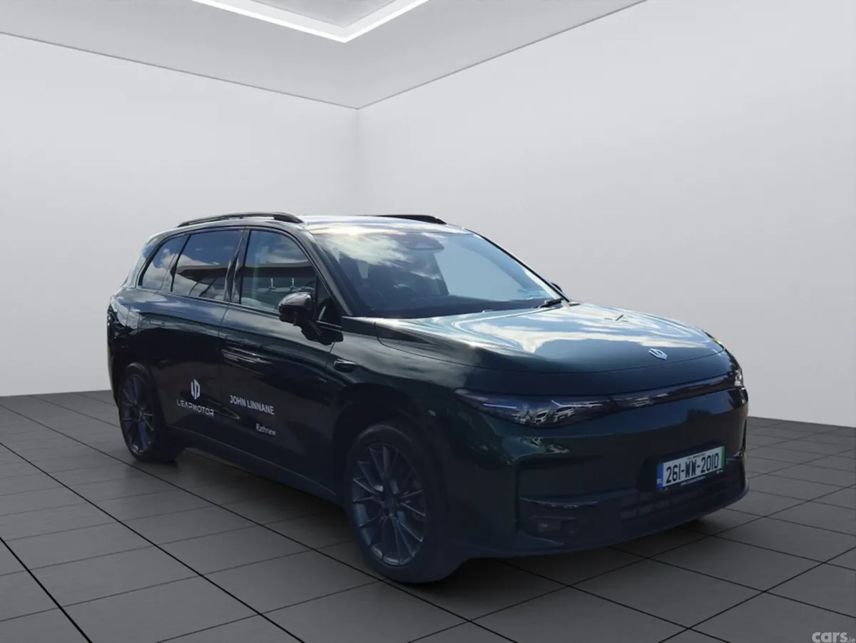 Leapmotor C10 Hatchback, Petrol Plug-in Hybrid, 2026, Green
