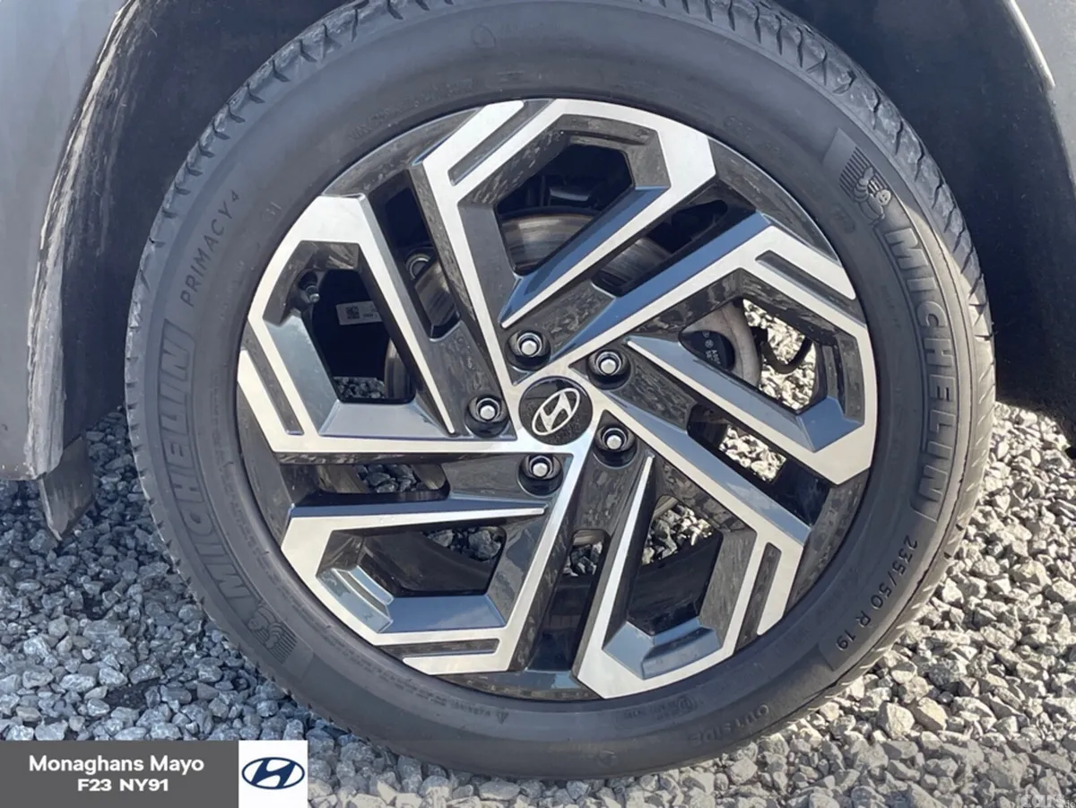 Hyundai Tucson MPV, Petrol Plug-in Hybrid, 2026, White