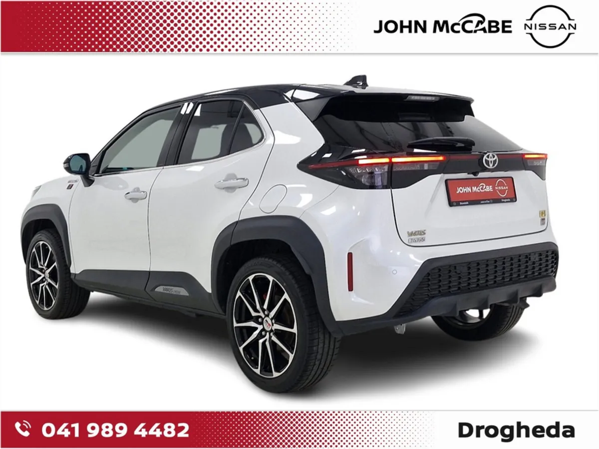 Toyota Yaris Cross Hatchback, Petrol Hybrid, 2023, White