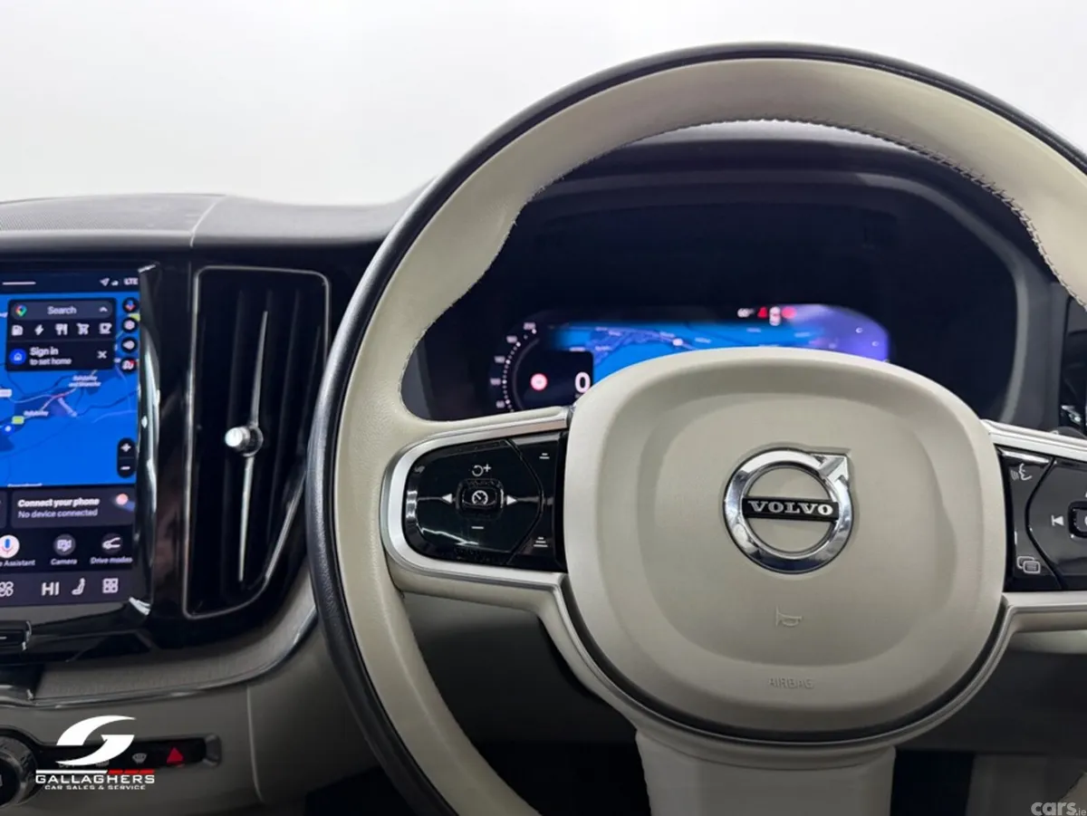 Volvo XC60 SUV, Petrol Plug-in Hybrid, 2023, Black