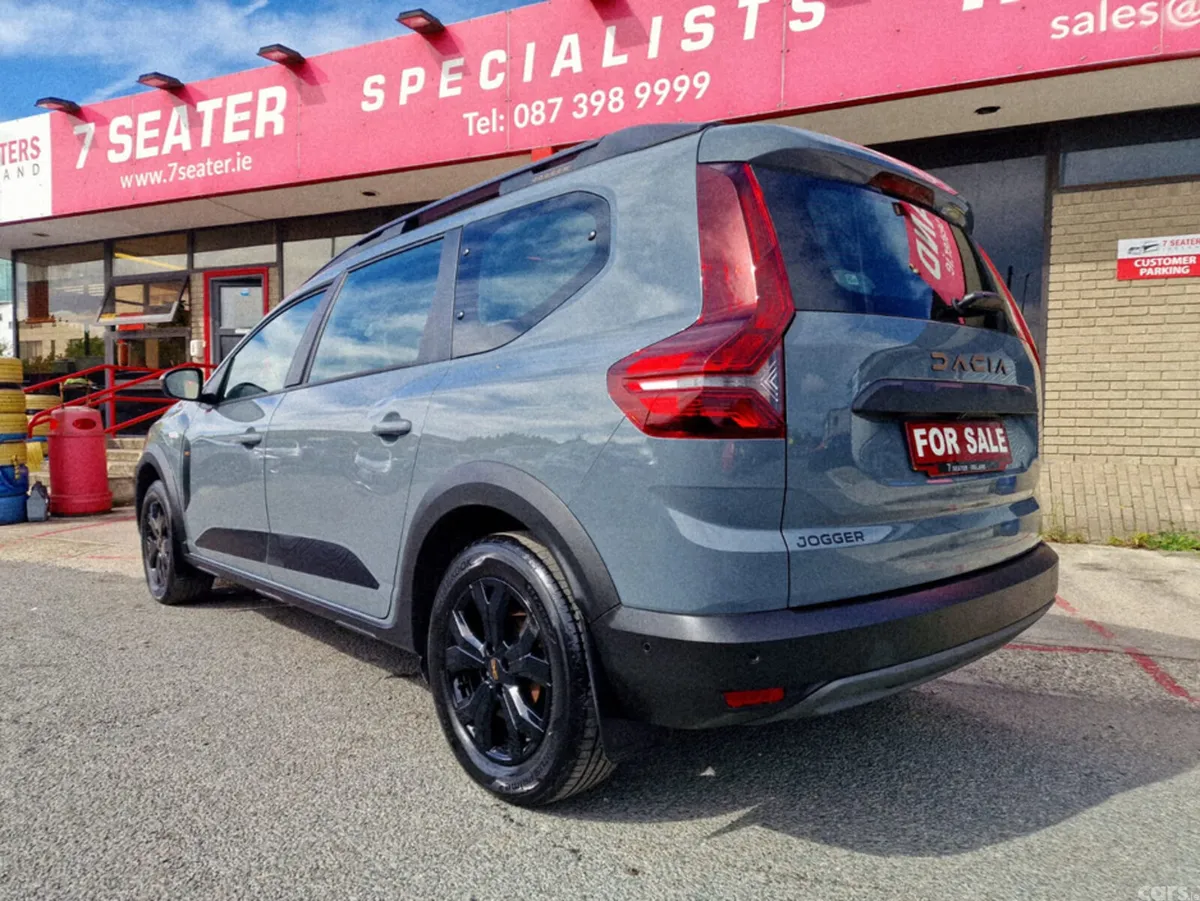 Dacia Jogger MPV, Petrol, 2025, Grey