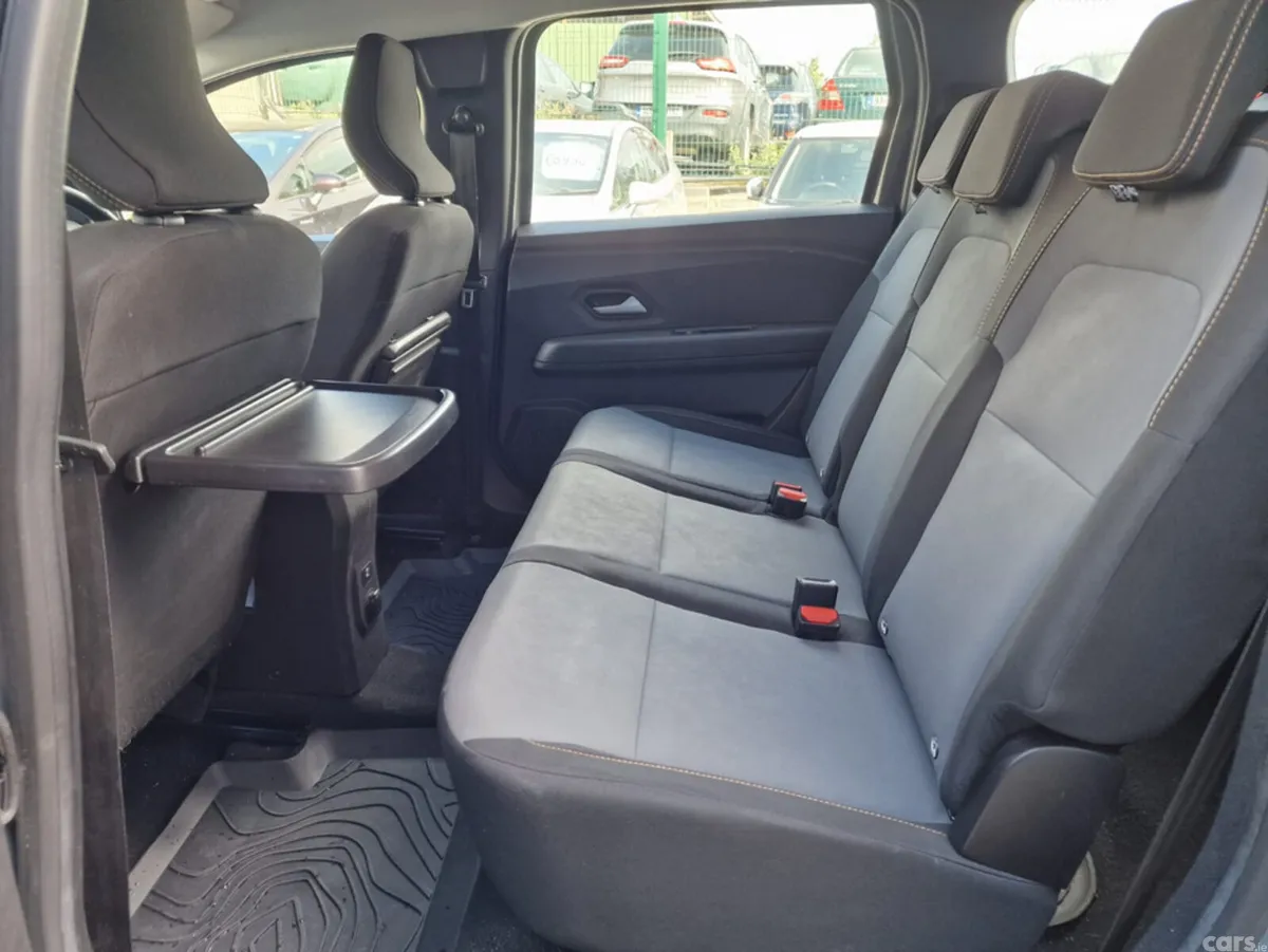 Dacia Jogger MPV, Petrol, 2025, Grey