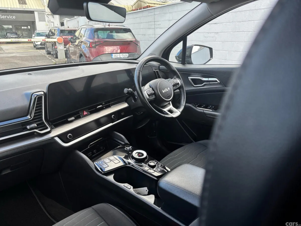 Kia Sportage MPV, Petrol Plug-in Hybrid, 2023, Grey