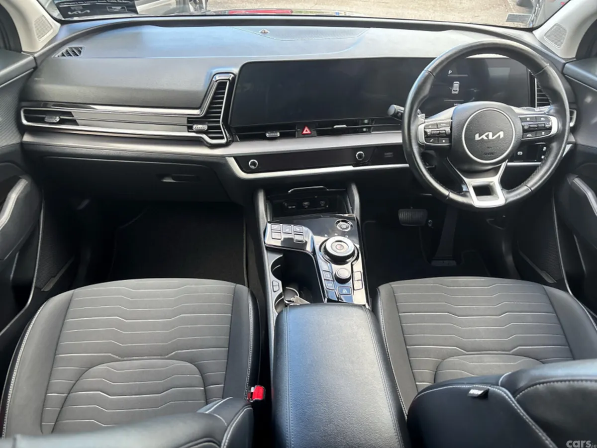 Kia Sportage MPV, Petrol Plug-in Hybrid, 2023, Grey