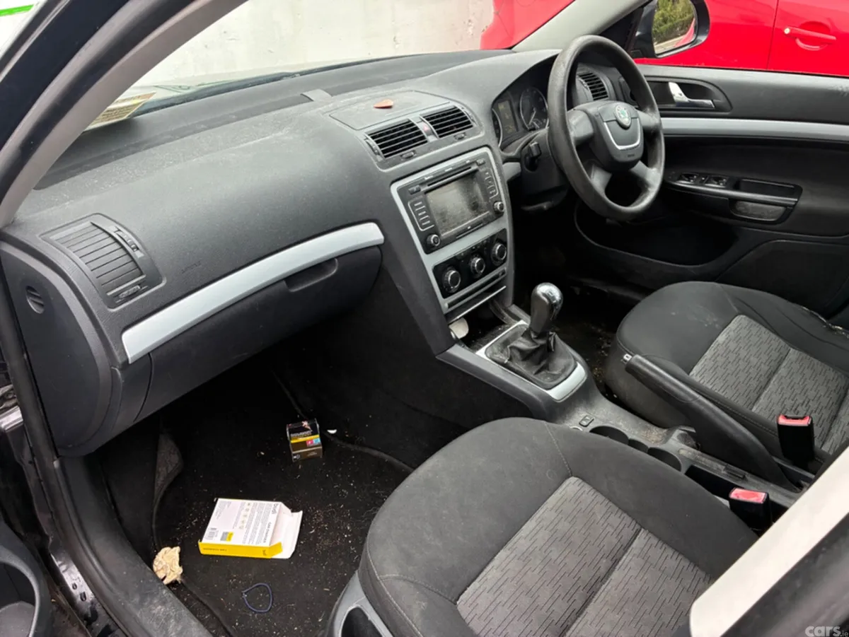 Skoda Octavia Estate, Diesel, 2010, Black