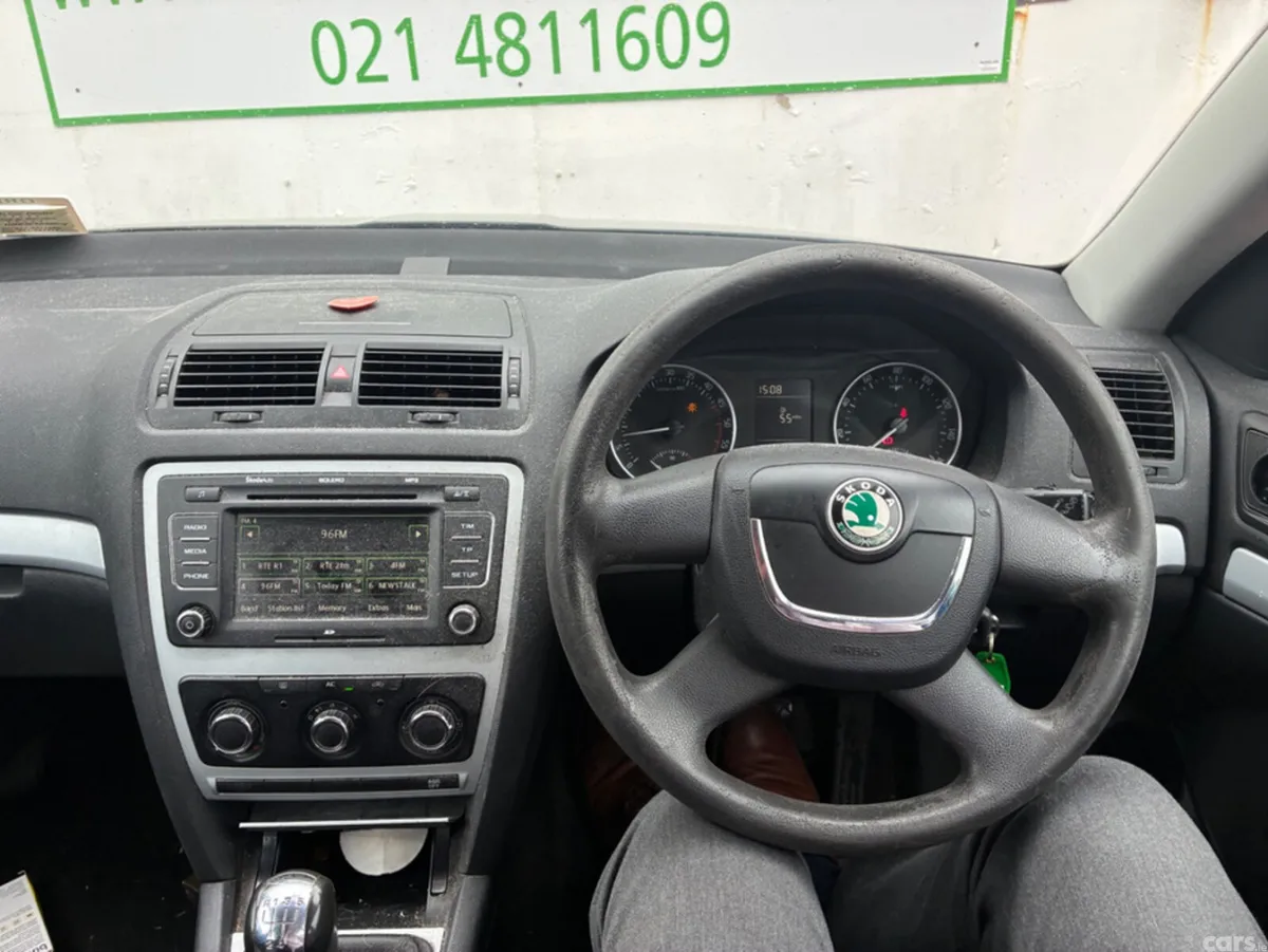 Skoda Octavia Estate, Diesel, 2010, Black