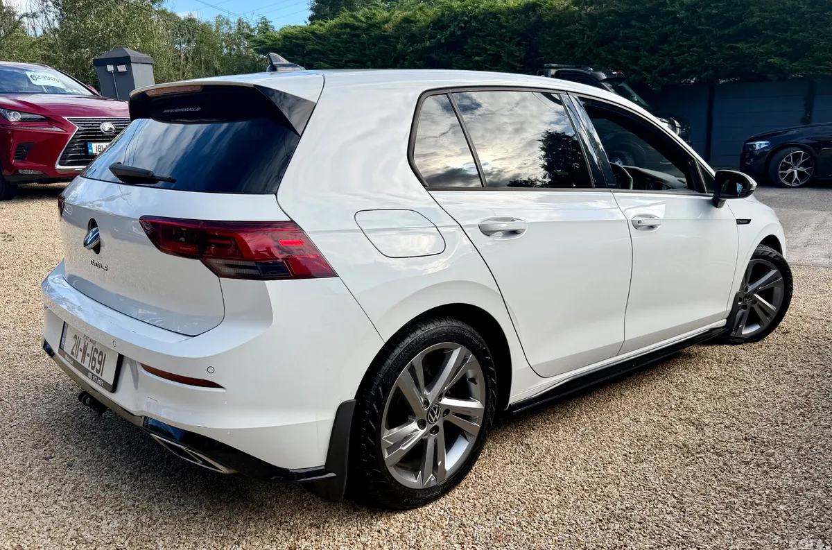 Volkswagen Golf Estate, Petrol, 2021, White