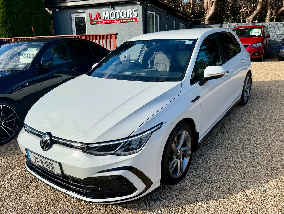 Volkswagen Golf Estate, Petrol, 2021, White