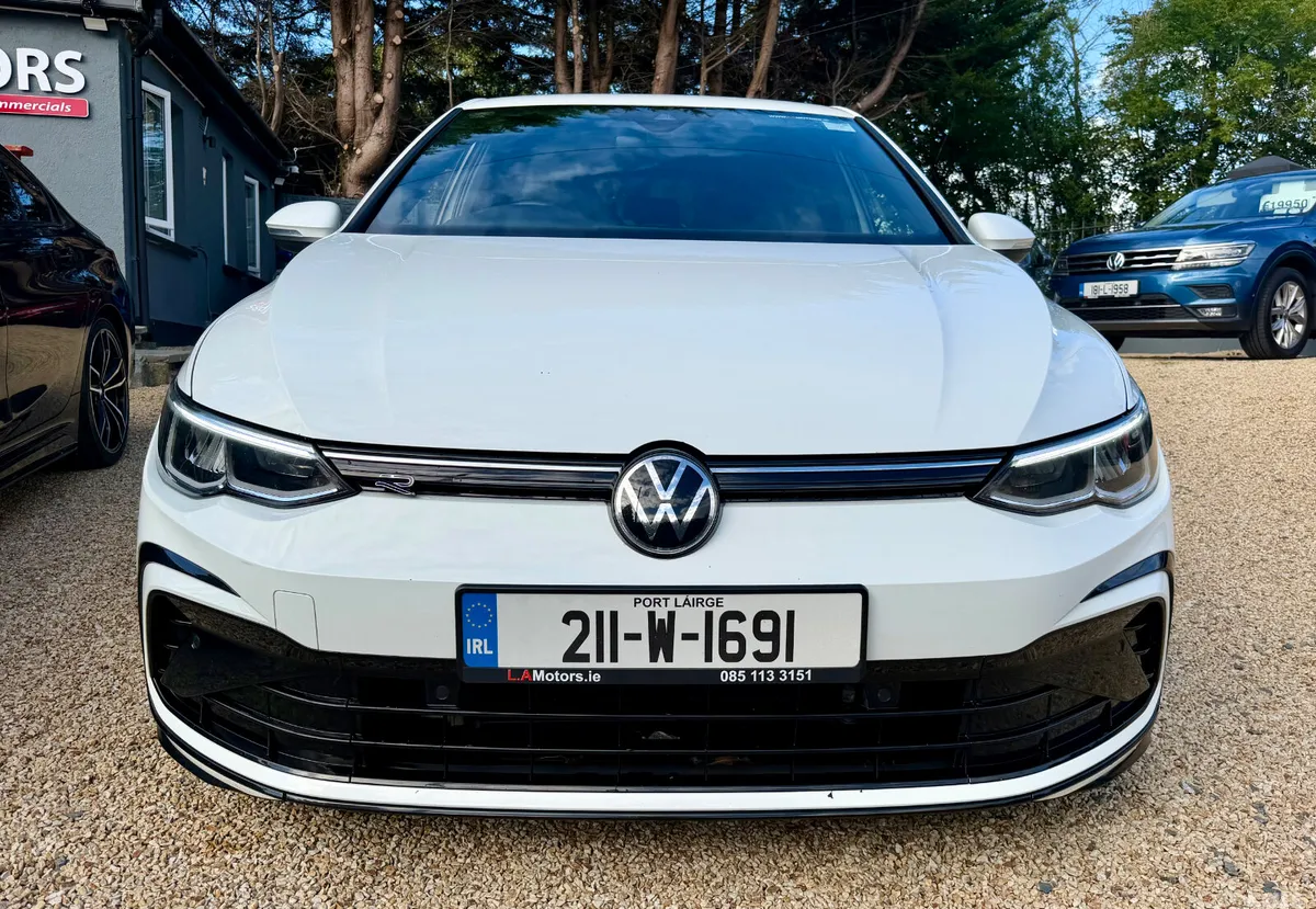 Volkswagen Golf Estate, Petrol, 2021, White