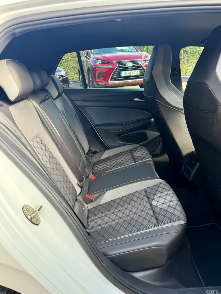 Volkswagen Golf Estate, Petrol, 2021, White