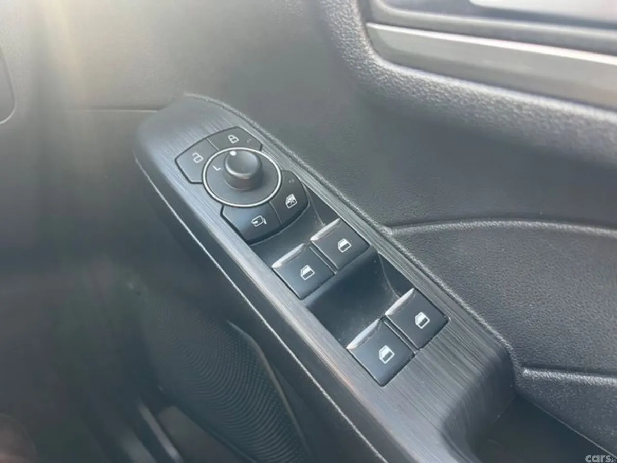 Ford Kuga MPV, Petrol Plug-in Hybrid, 2023, Red