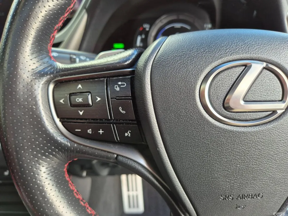 Lexus ES Saloon, Petrol Hybrid, 2021, White