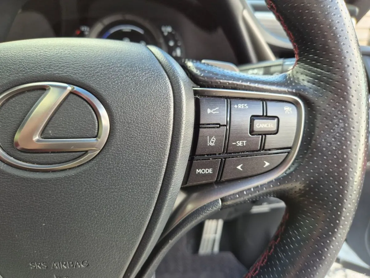 Lexus ES Saloon, Petrol Hybrid, 2021, White