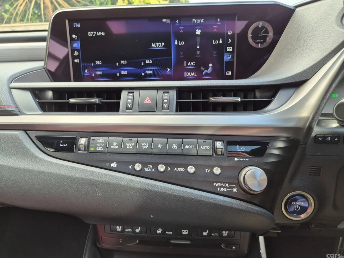 Lexus ES Saloon, Petrol Hybrid, 2021, White