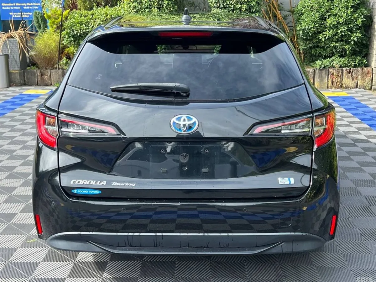 Toyota Corolla Estate, Petrol Hybrid, 2022, Black