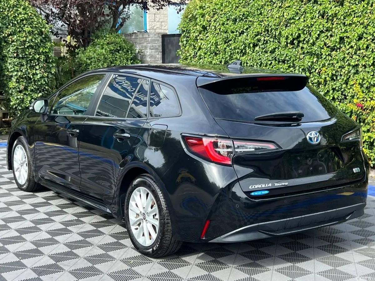 Toyota Corolla Estate, Petrol Hybrid, 2022, Black