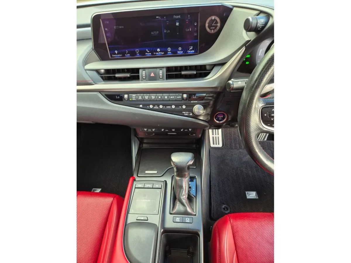 Lexus ES Saloon, Petrol Hybrid, 2021, White