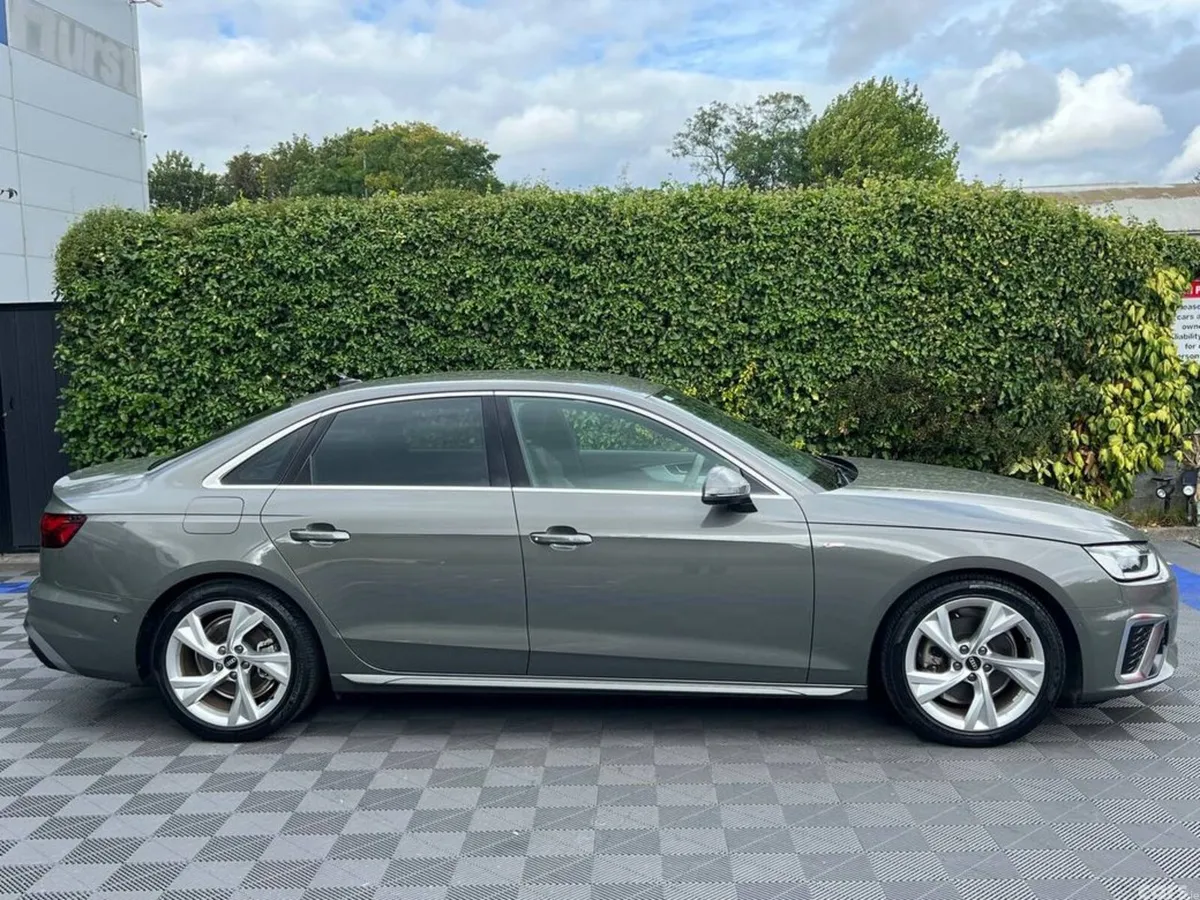 Audi A4 Saloon, Diesel, 2022, Grey