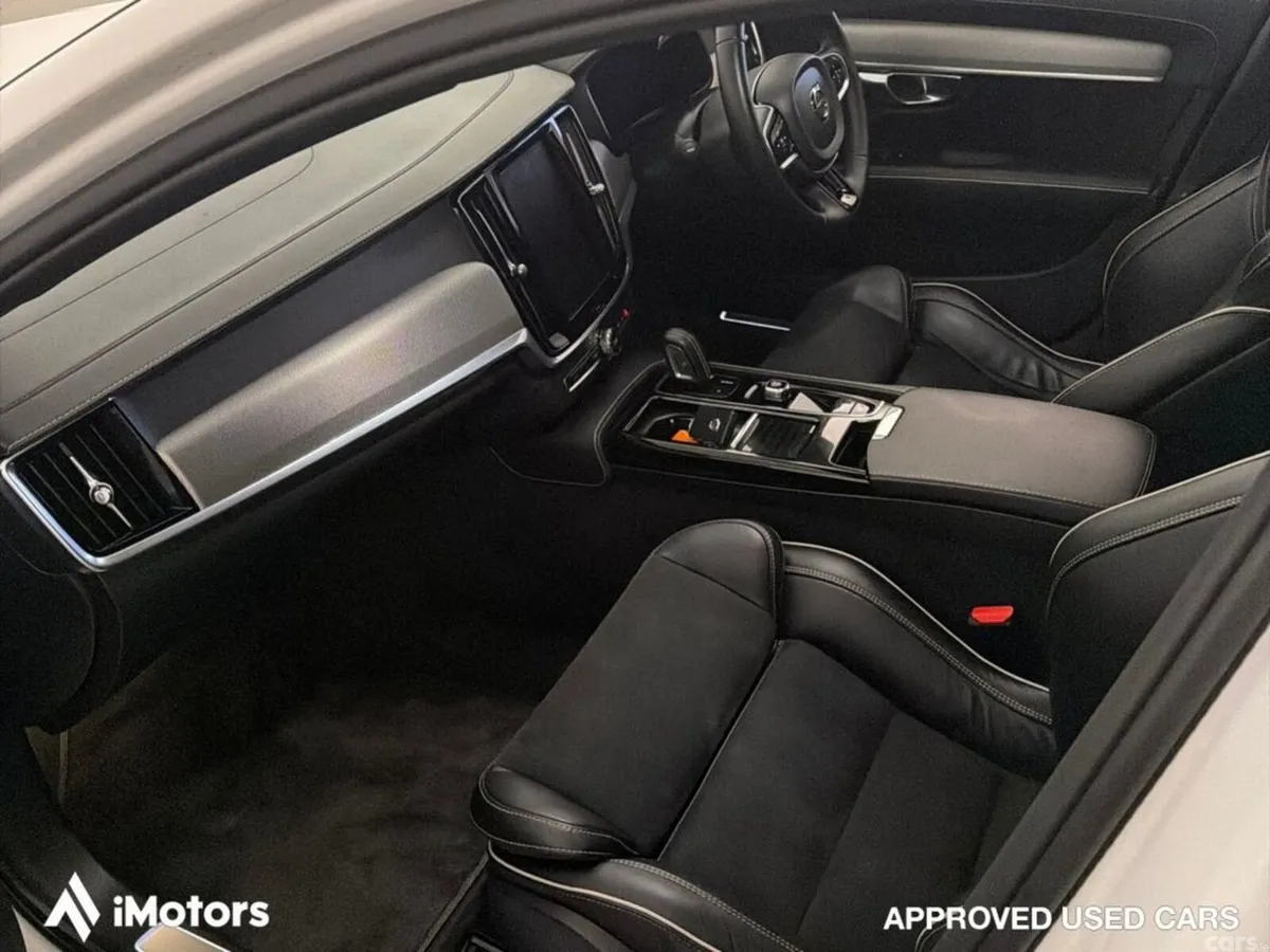 Volvo S90 Saloon, Petrol Plug-in Hybrid, 2022, White
