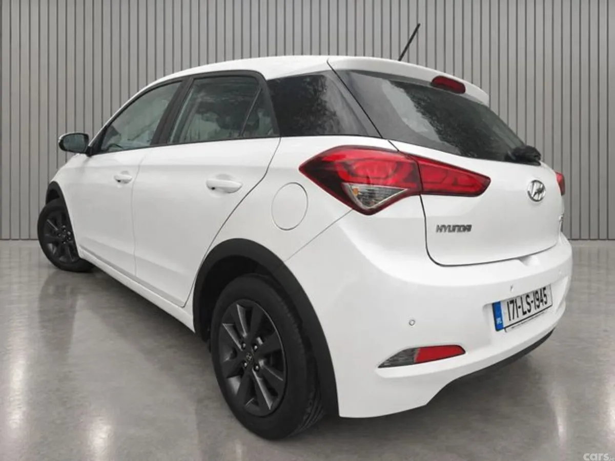 Hyundai i20 Hatchback, Diesel, 2017, White